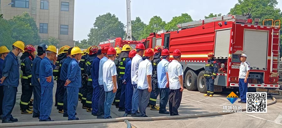 bbin宝盈起劲配合消防联合演练，，，，，，共筑清静生产防地